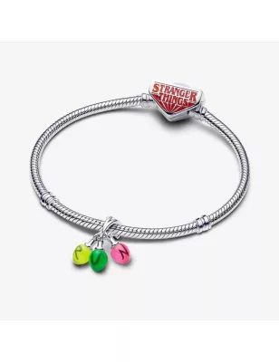 CHARM PENDENTE STRANGER THINGS CHE SI ILLUMINA AL BUIO PANDORA 793568C01 PANDORA