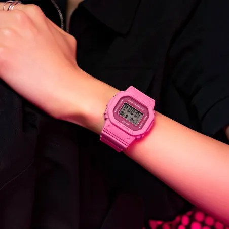 Orologio rosa con finitura opaca Donna Casio G-Shock