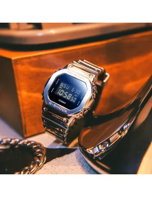 Orologio Fine Metallic Series Silver Uomo Casio G-Shock GM-5600YM-8ER Casio