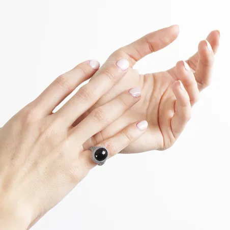 Anello Chevalier Ovale Puntinato Pietra Nera M12 Donna Nove25