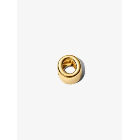 Charm dorato lettera O piccola Donna Pandora