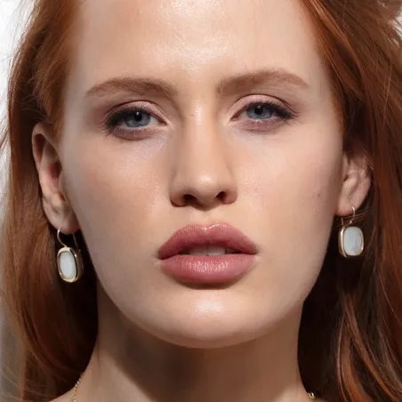 Orecchini Mignon quadrati a monachella con madreperla Donna Aquaforte