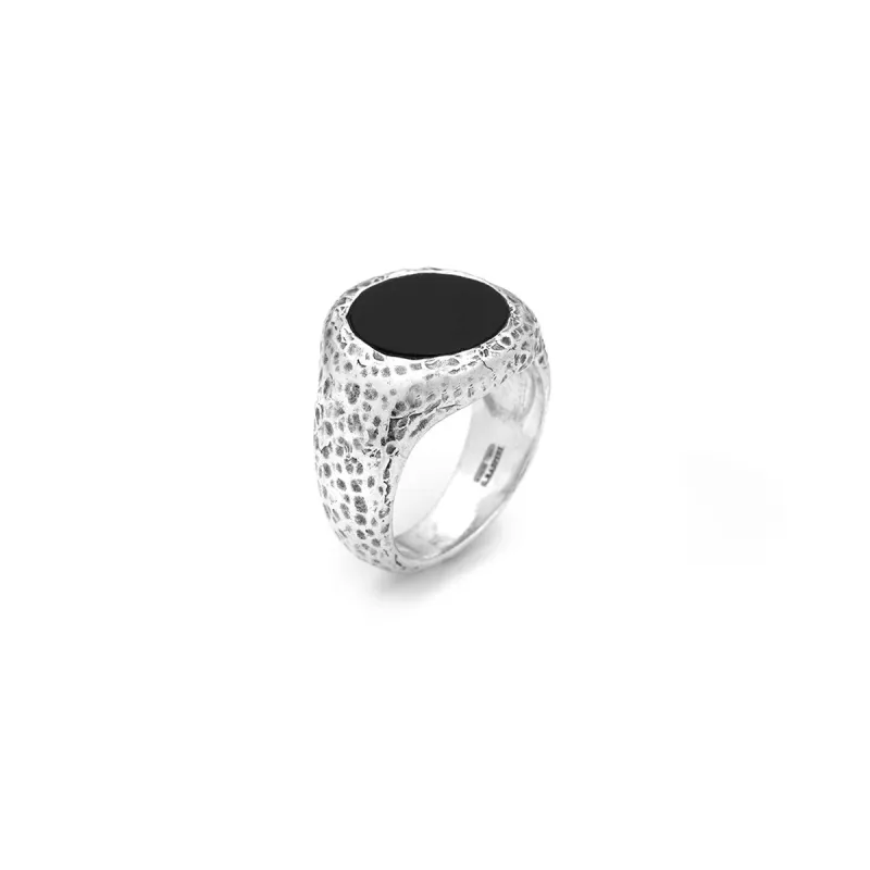 Anello Martellato Tondo Onice grande M22 Uomo Giovanni Raspini