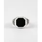 Anello Chevalier Romeo in Argento con Pietra Nera Nove25 Anello Chevalier Romeo in Argento con Pietra Nera Nove25